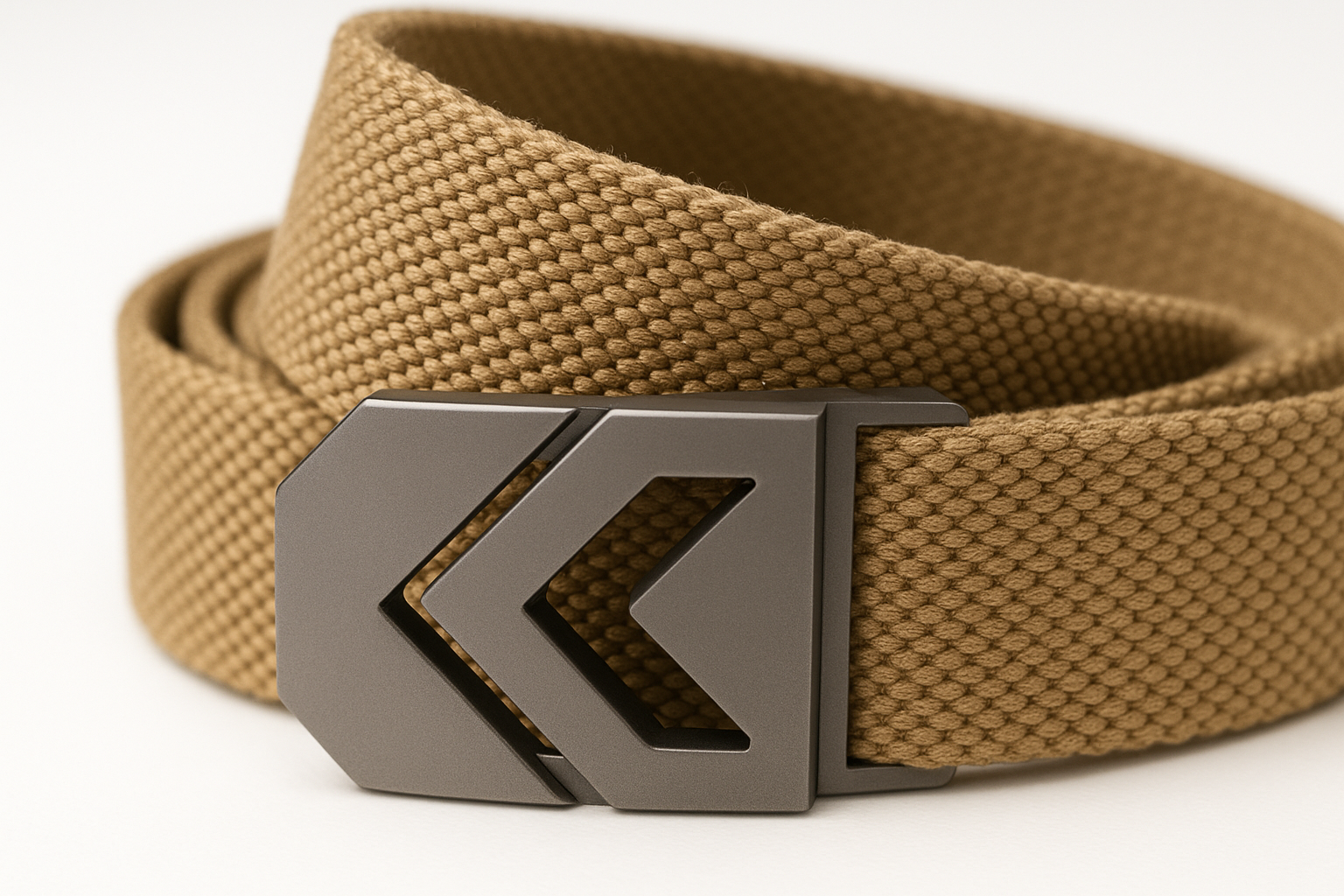 Canvas belt buckle detail